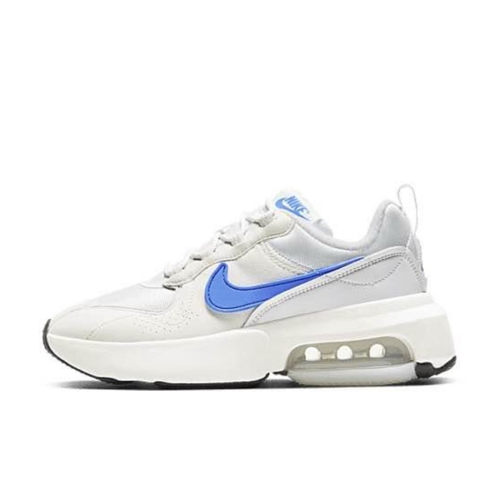 Nike Air Max Verona Women's Shoe 7.5